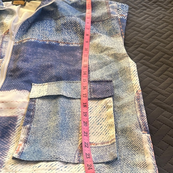 Patchwork Denim-Print Zip Front Vest - Blue/White - Picture 6 of 7